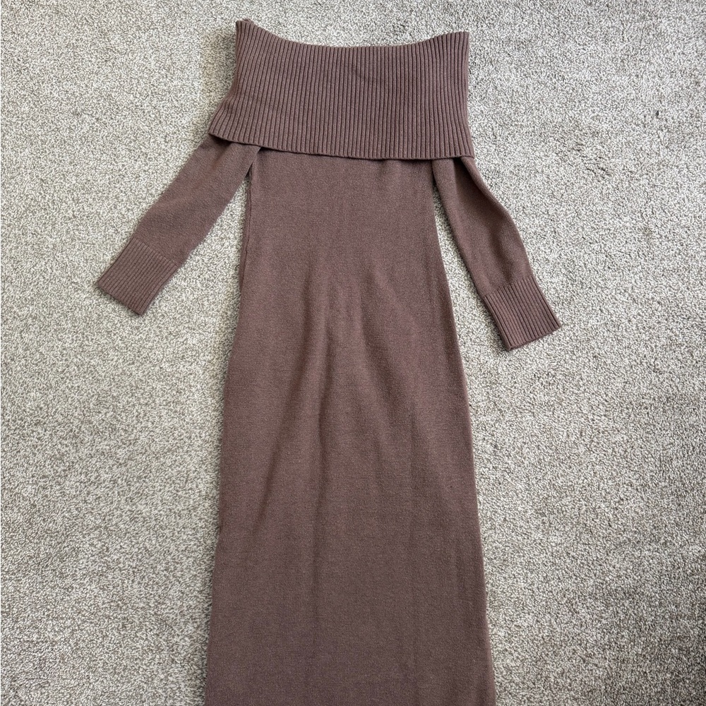 Hollister Brown Long Sleeve Sweater Dress
